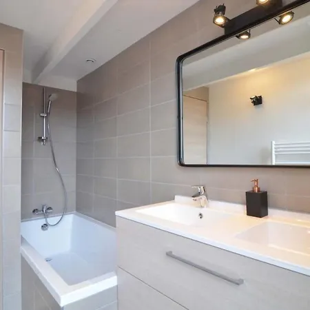 Luis Mariano Triplex Биарриц